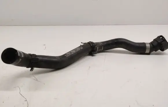 Mercedes-Benz Vito Viano W447 Engine coolant pipe/hose EK667065A1P2