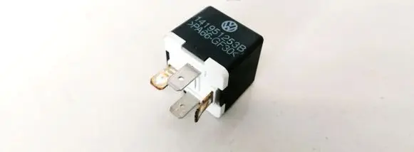 Audi A3 S3 8P Other relay 141951253B