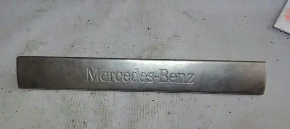 Mercedes-Benz ML W163 Rear sill trim cover A1636861520