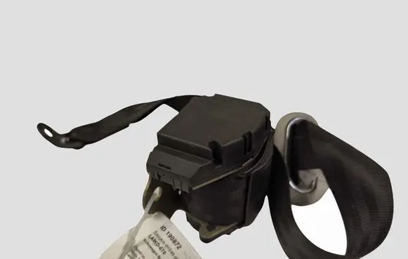 Volkswagen Golf IV Rear seatbelt 1J6857805B