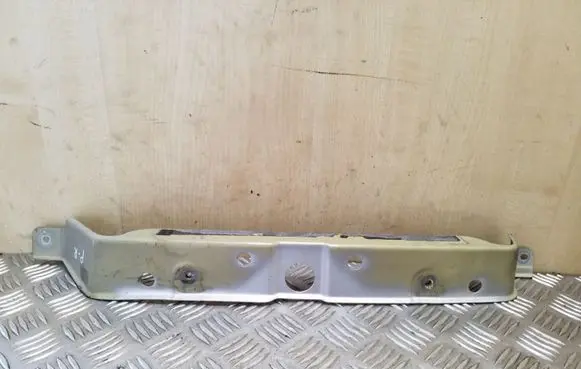 Opel Antara Fender mounting bracket