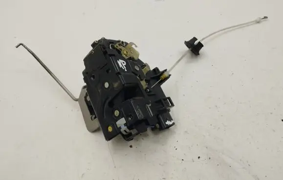 Audi A4 S4 B6 8E 8H Front door lock 4B1837015G