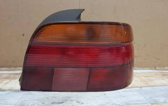 BMW 5 E39 Rear/tail lights 14603400 146034
