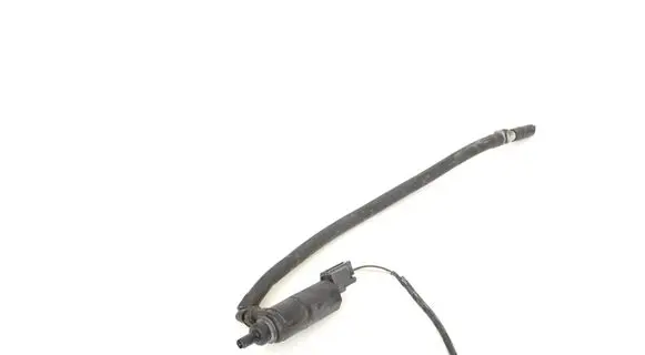 BMW M3 F80 Windscreen/windshield washer pump 5E9313K082AA