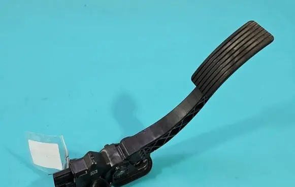 Citroen C-Crosser Accelerator throttle pedal MN101544 IMPRK1589947