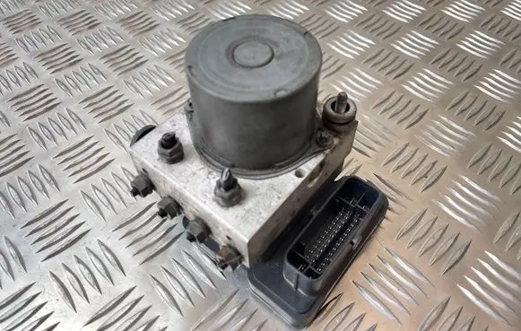 Skoda Fabia Mk3 (NJ) ABS Pump 6C0614517K 6C0907379K 6R0907379BA