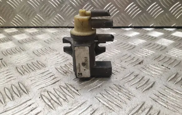 Volkswagen Caddy Turbo solenoid valve 6116316