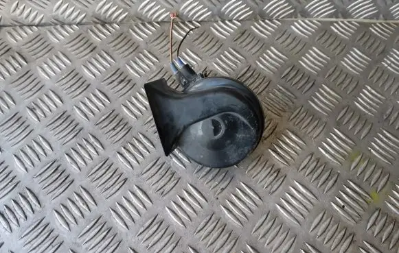 Volkswagen Golf IV Horn signal