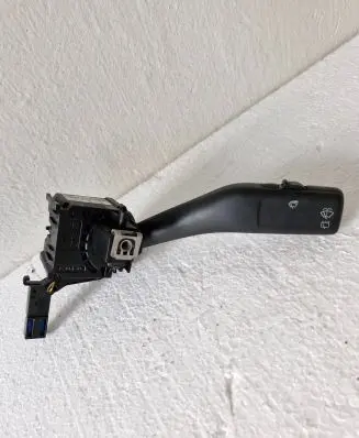 Volkswagen Golf V Wiper control stalk 1K0953519