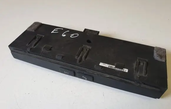 BMW 5 E60 E61 Parking (PDC) sensor switch 6952477
