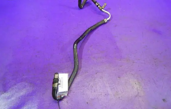 Nissan Almera Tino Power steering hose/pipe/line 