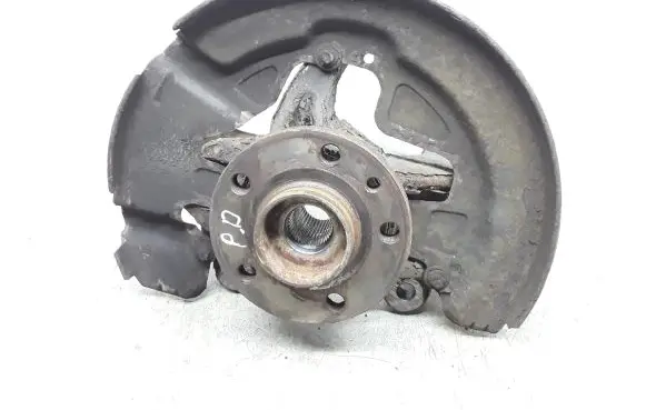 Volvo V60 Front wheel hub spindle knuckle