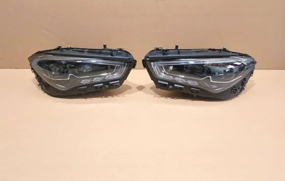 Mercedes-Benz CLA C118 X118 Headlights/headlamps set A1189061401 A1189061301