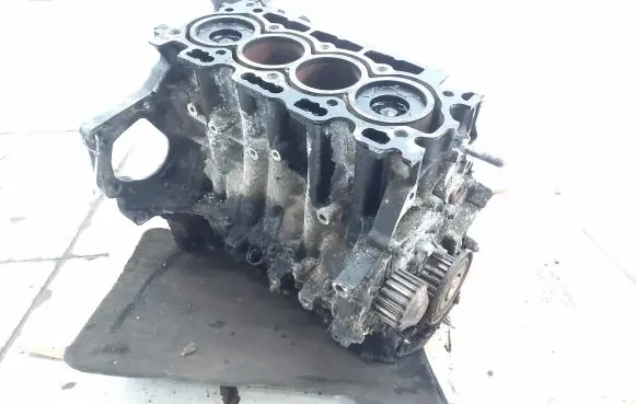 Citroen C5 Engine block 10JB37 PSA9HZ