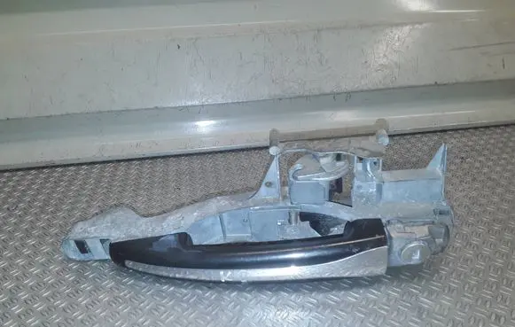 Citroen C3 Picasso Front door exterior handle 