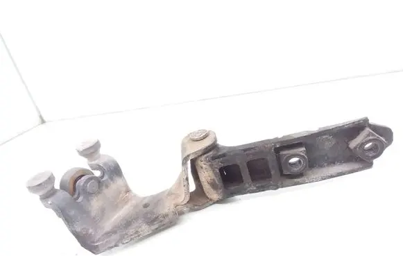 Volkswagen Transporter - Caravelle T5 Sliding door middle roller runner 7H0843336B