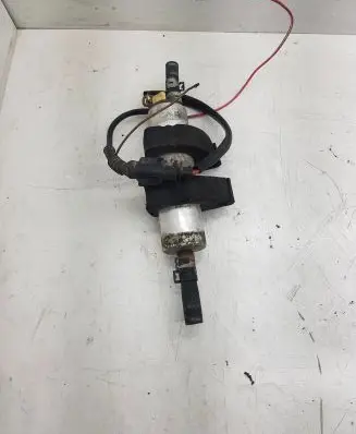 Audi A4 S4 B8 8K Fuel injection high pressure pump 8k0906095