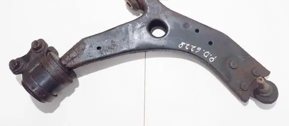 Ford Focus Front lower control arm/wishbone