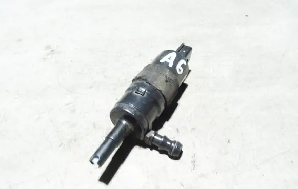 Audi A6 S6 C6 4F Windscreen/windshield washer pump 3B7955681