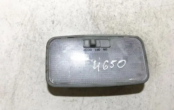 Toyota Auris 150 Front seat light