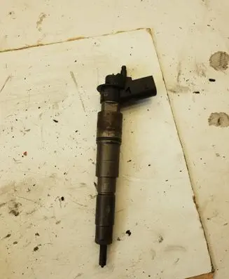 BMW 5 E60 E61 Fuel injector 7792721