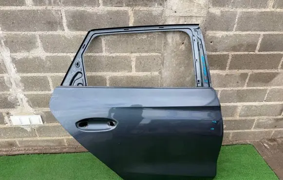 Seat Leon (5F) Rear door 