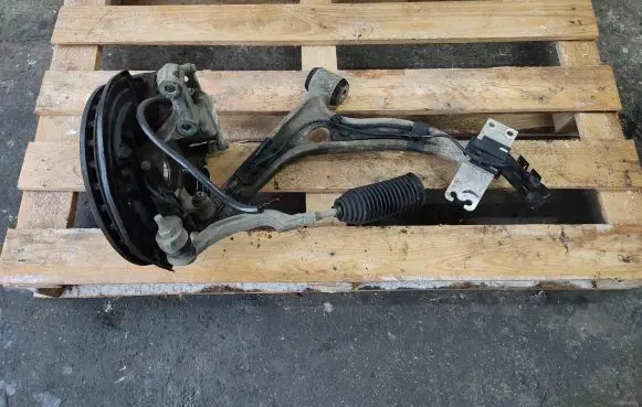 Mercedes-Benz A W176 Front wheel hub spindle knuckle
