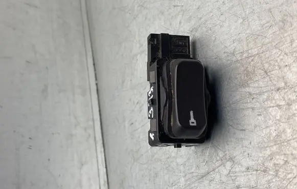 Saab 9-5 Central locking switch button 4617593 W112K