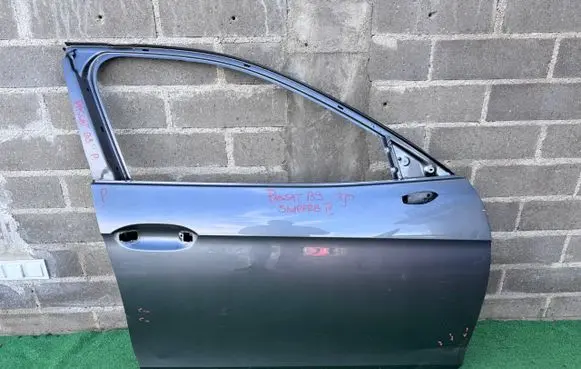 Volkswagen PASSAT B9 Front door 8J0831312B