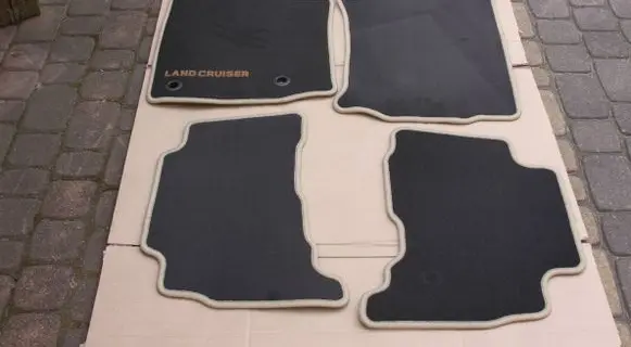 Toyota Land Cruiser (J150) Car floor mat set PZ410j2350FN