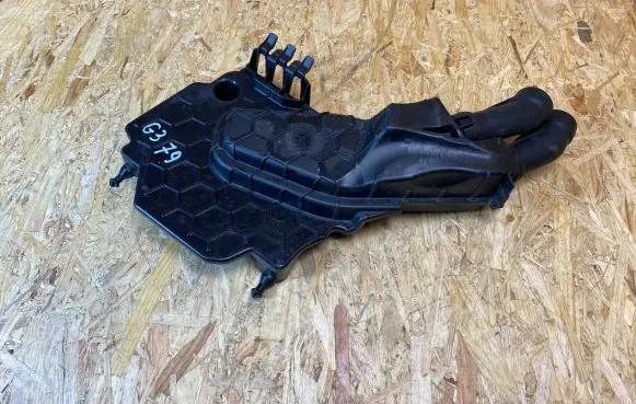 Mercedes-Benz E W213 Engine cover (trim) A6540102803