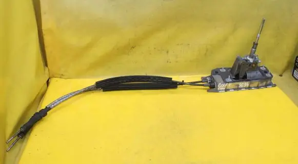 Volkswagen Golf V Gear selector/shifter in gearbox 1K0711266M