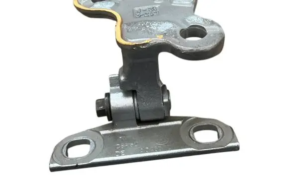 Volvo V60 Front door lower hinge 31218514 A046572 C8P5D
