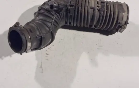 Renault Laguna III Air intake hose/pipe