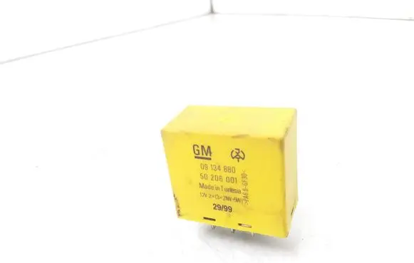 Opel Astra G Hazard warning light relay 09134880 50206001