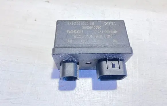 Glow plug pre-heat relay