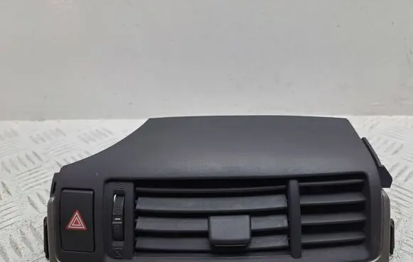 Toyota Verso Dash center air vent grill 556700F030B0 556700F030 843320F030