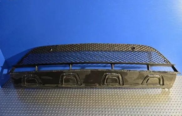 Front bumper lower grill