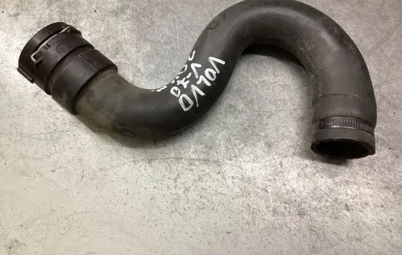 Volvo V70 Engine coolant pipe/hose 6G918260JB