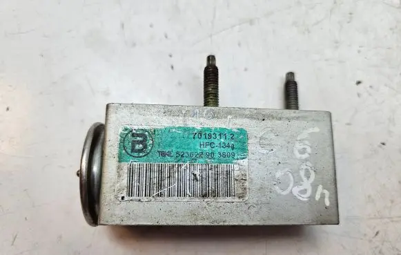 Citroen C6 Air conditioning (A/C) expansion valve 70193112