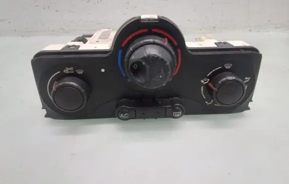 Renault Megane II Climate control unit
