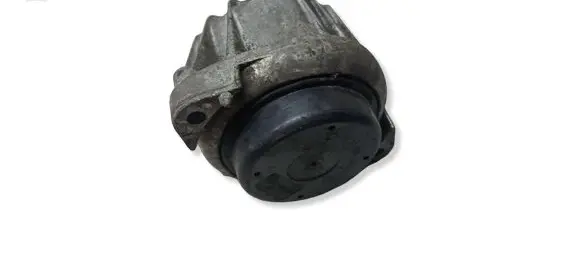 BMW 1 E81 E87 Engine mount bracket 13981112