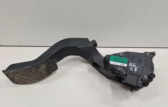 Audi A6 S6 C5 4B Accelerator throttle pedal 8D1721523E 00837503