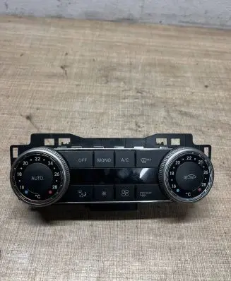 Mercedes-Benz C W204 Climate control unit A2048305790 SW330800 HW0708