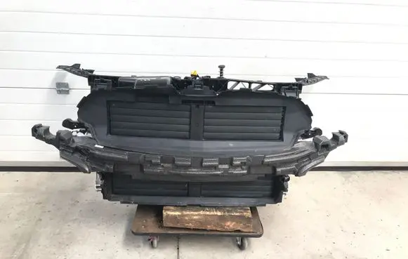 Mercedes-Benz GLA H247 Radiator set A2475000054 A1775011903 A1775050200