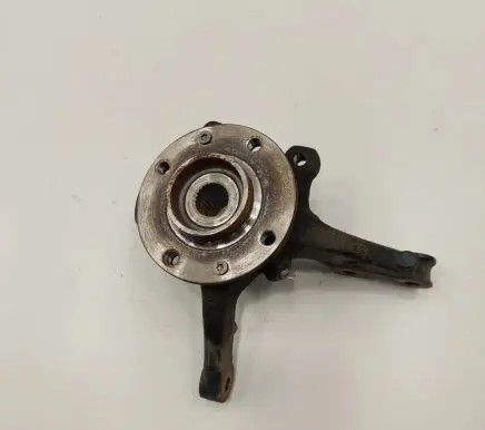 Peugeot 208 Front wheel hub