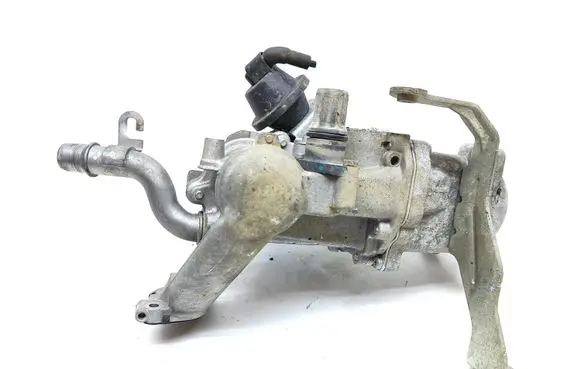 Citroen C3 EGR valve cooler 70215615 11112160093