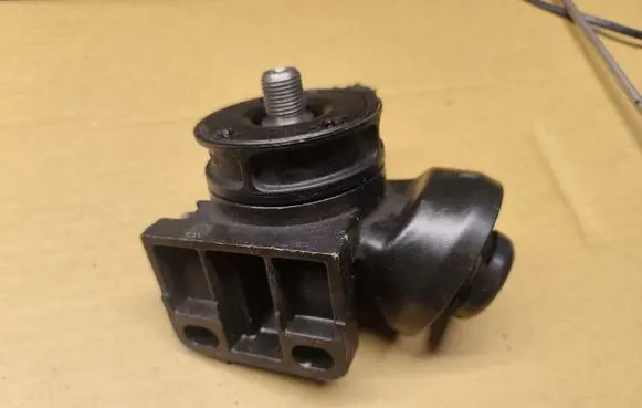 Chrysler Voyager Fuel filter housing 04721225AD