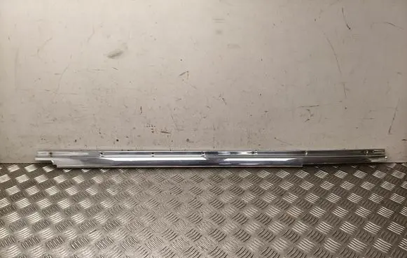 Mercedes-Benz 250 280 W108 Other sill/pillar trim element