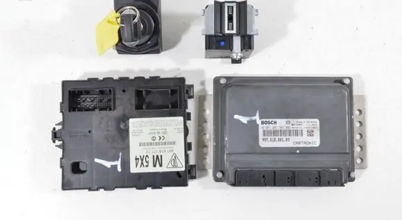 Porsche Cayman 987 Engine control unit/module ECU 99761815900